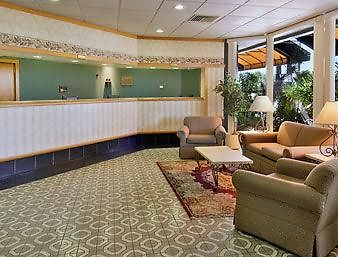 Отель Ramada Speedway Daytona Дейтона-Бич Экстерьер фото