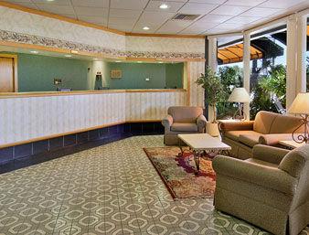 Отель Ramada Speedway Daytona Дейтона-Бич Экстерьер фото